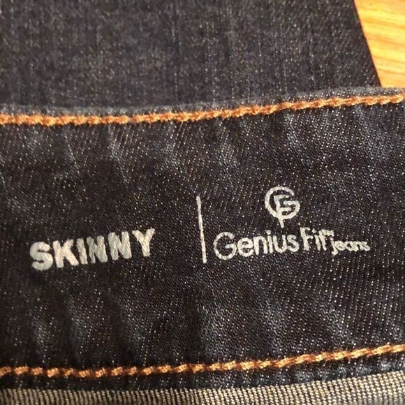 Lane Bryant Skinny Jeans in dark blue wash 14 tall - Picture 4 of 8